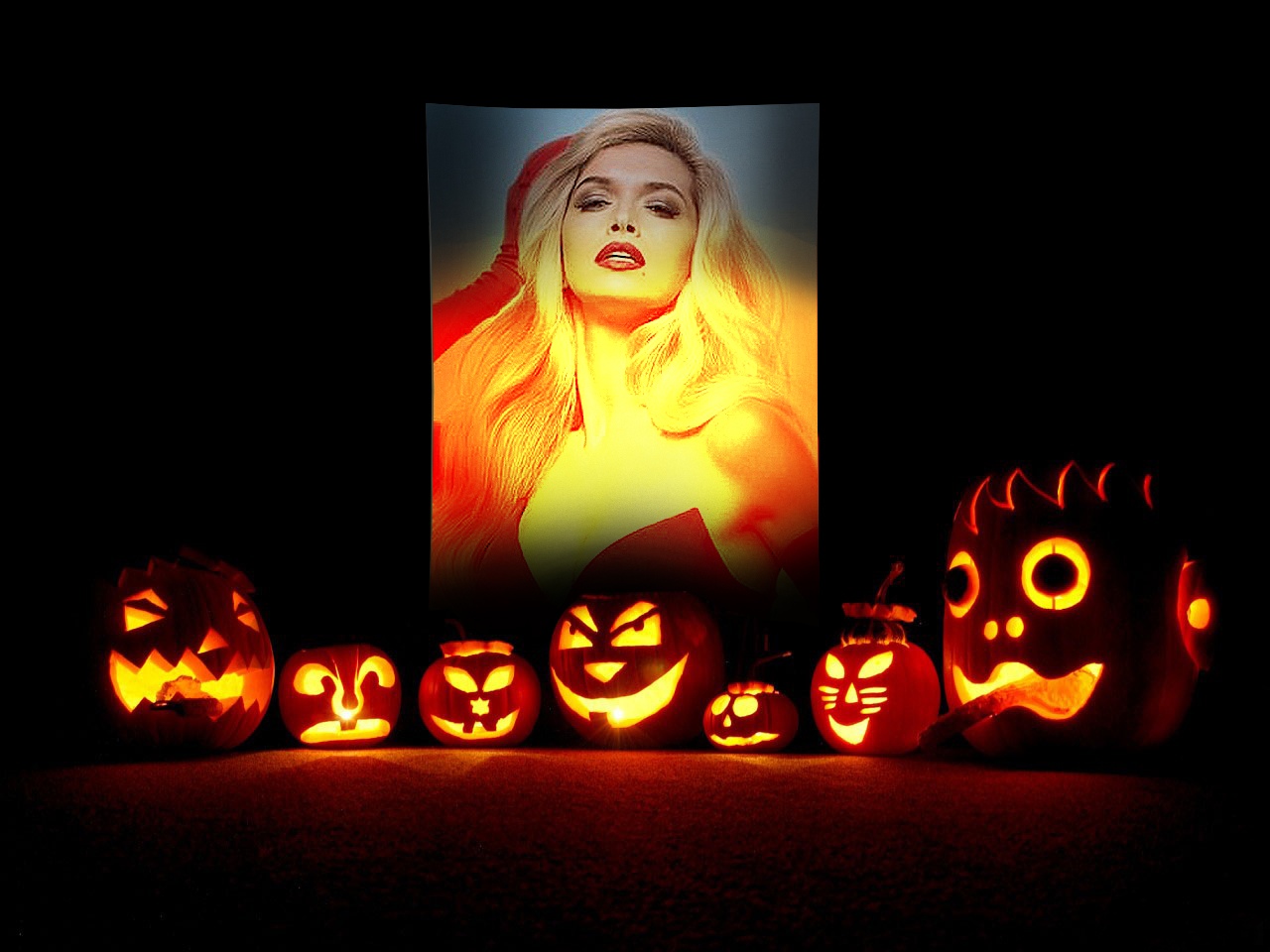 Make Halloween date collage PSD